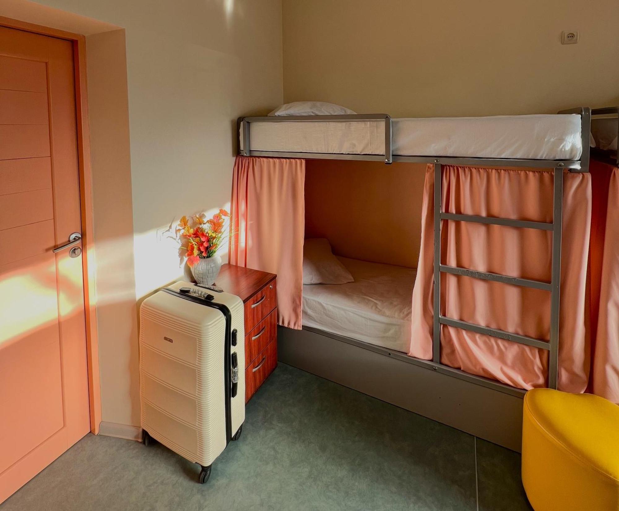 Demeevsky Hostel Kiev Luaran gambar